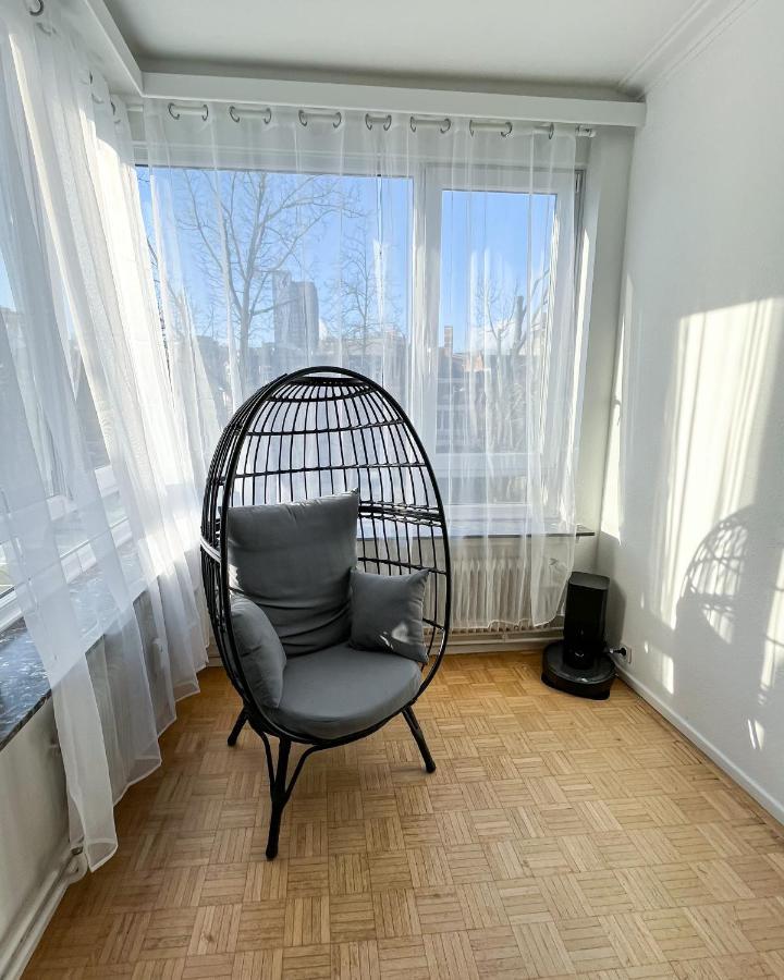 Cosy Two Bedroom In Bruxelles
