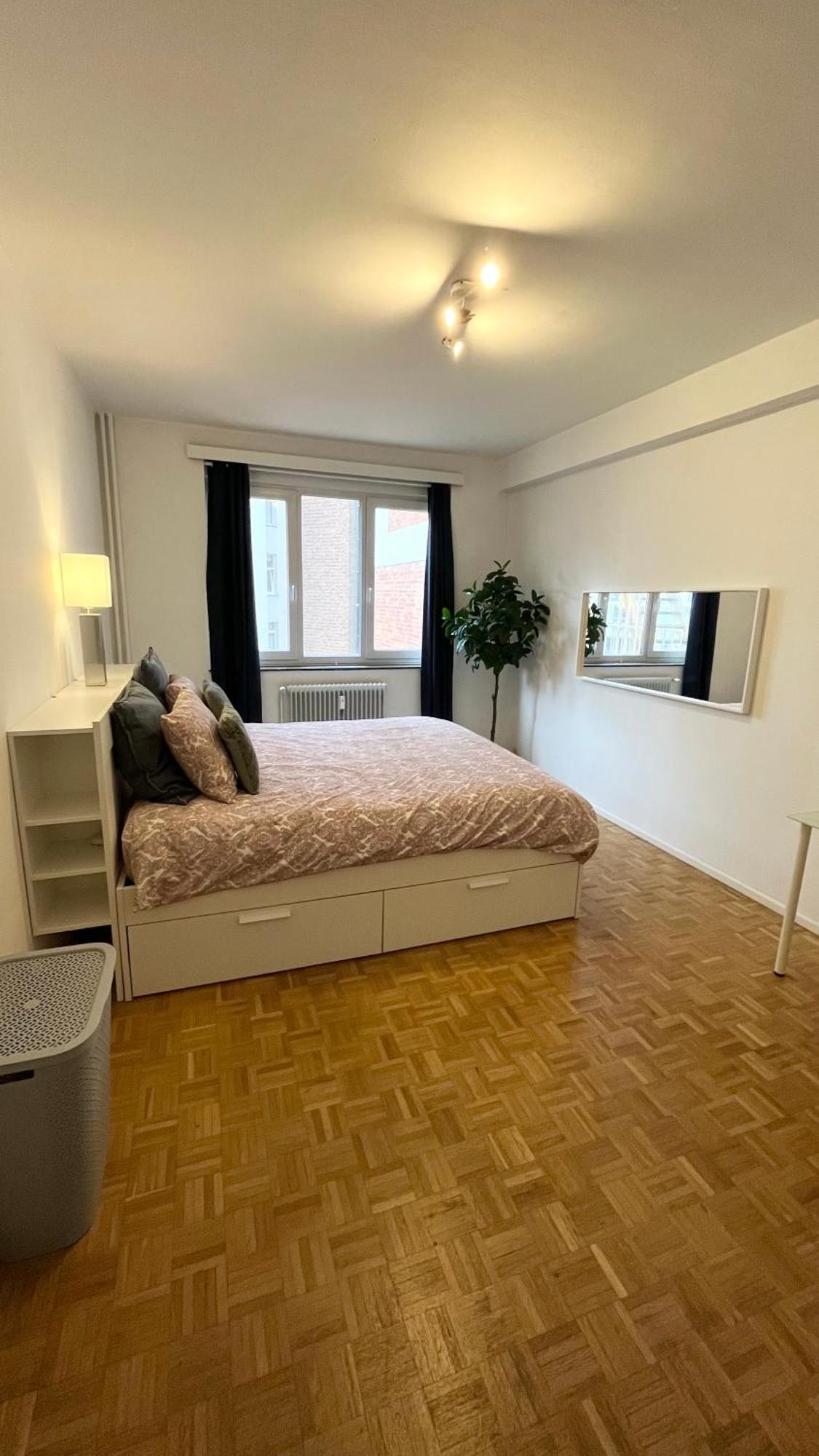 Appartement Cosy Two Bedroom In Bruxelles